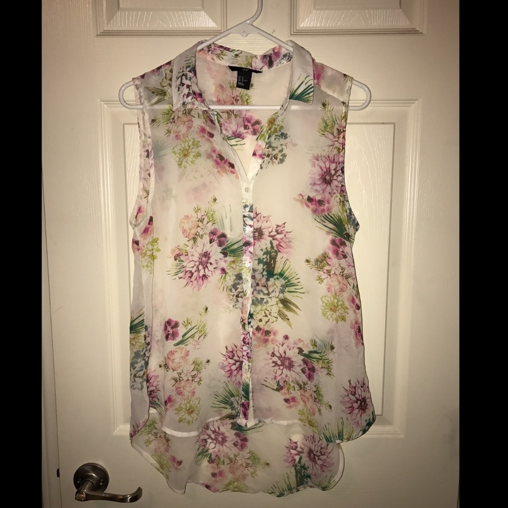 H&M sleeveless floral chiffon top size US 10